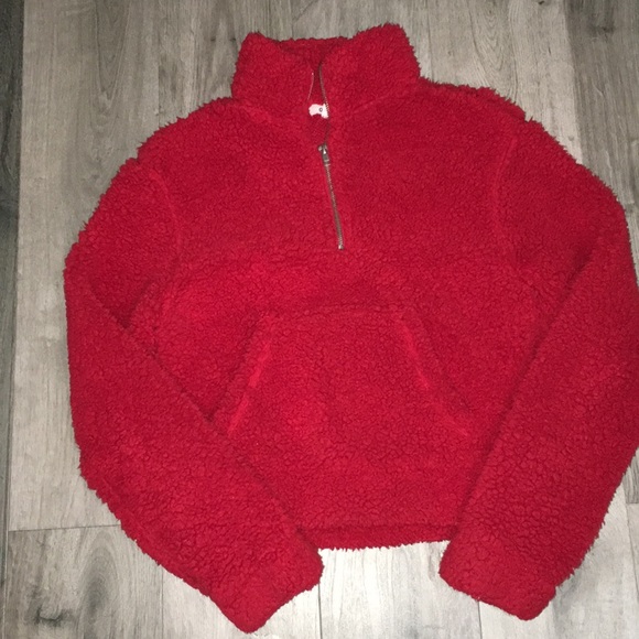 Garage red fluffy sweater - Picture 1 of 4